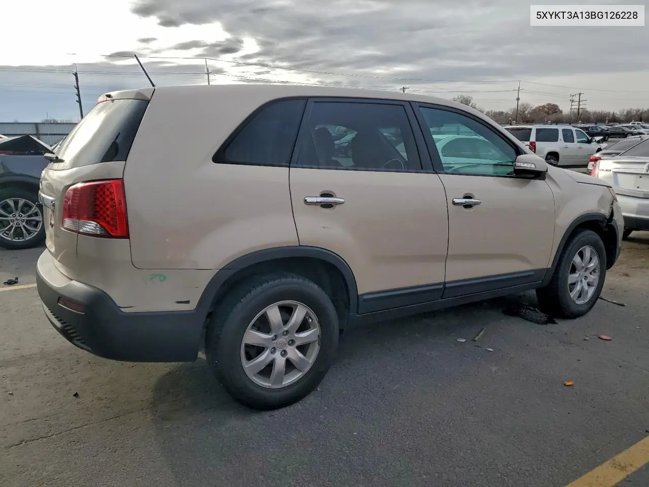 5XYKT3A13BG126228 2011 Kia Sorento Base