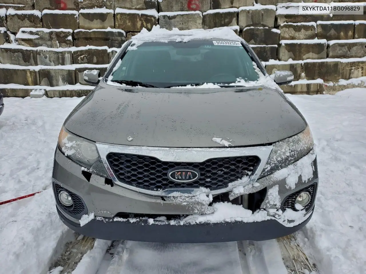 5XYKTDA11BG096829 2011 Kia Sorento Base