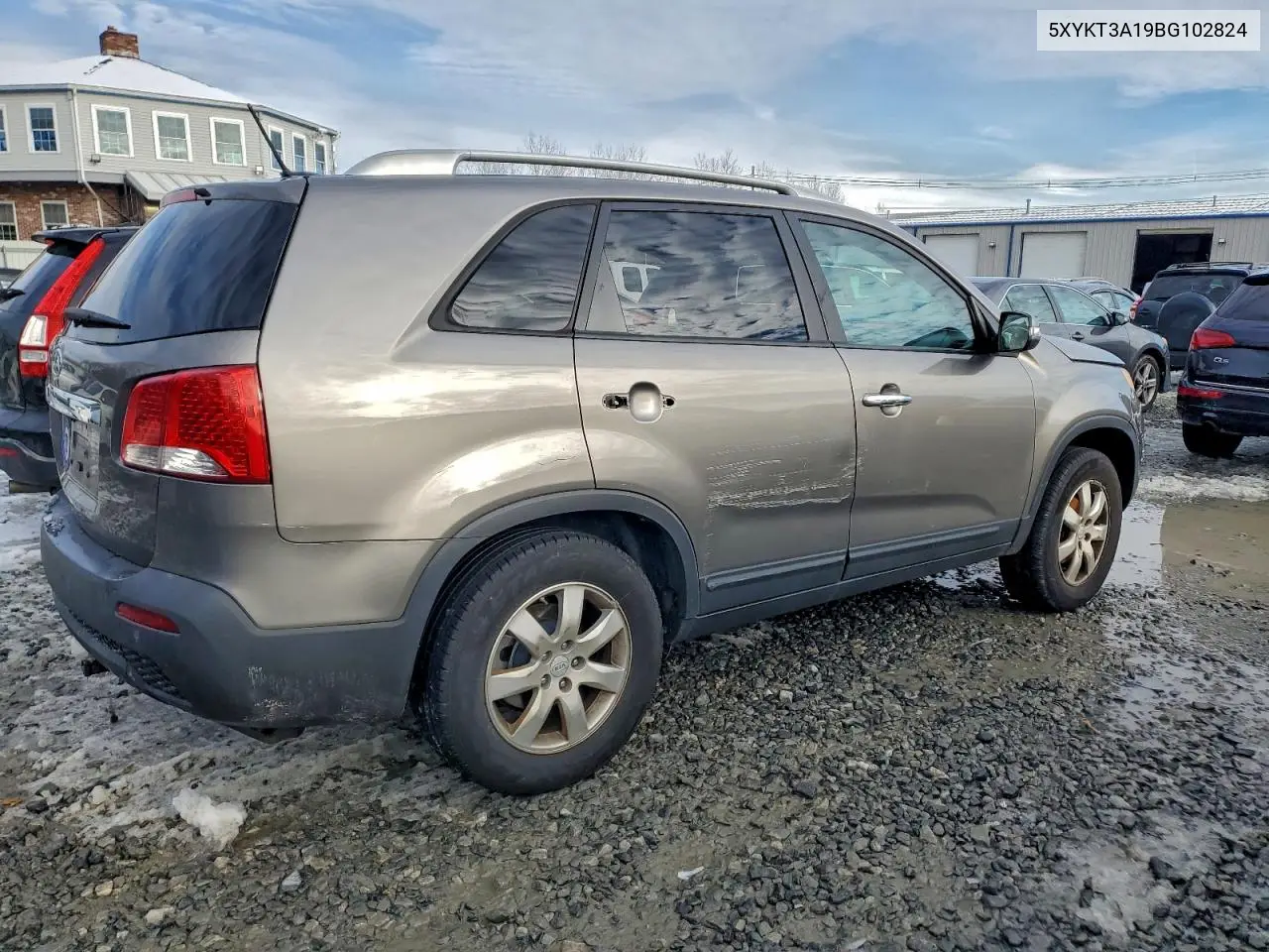 5XYKT3A19BG102824 2011 Kia Sorento Base