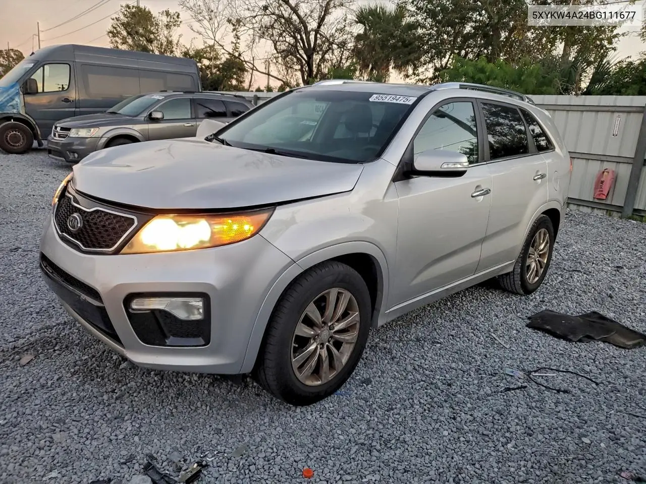 5XYKW4A24BG111677 2011 Kia Sorento Sx