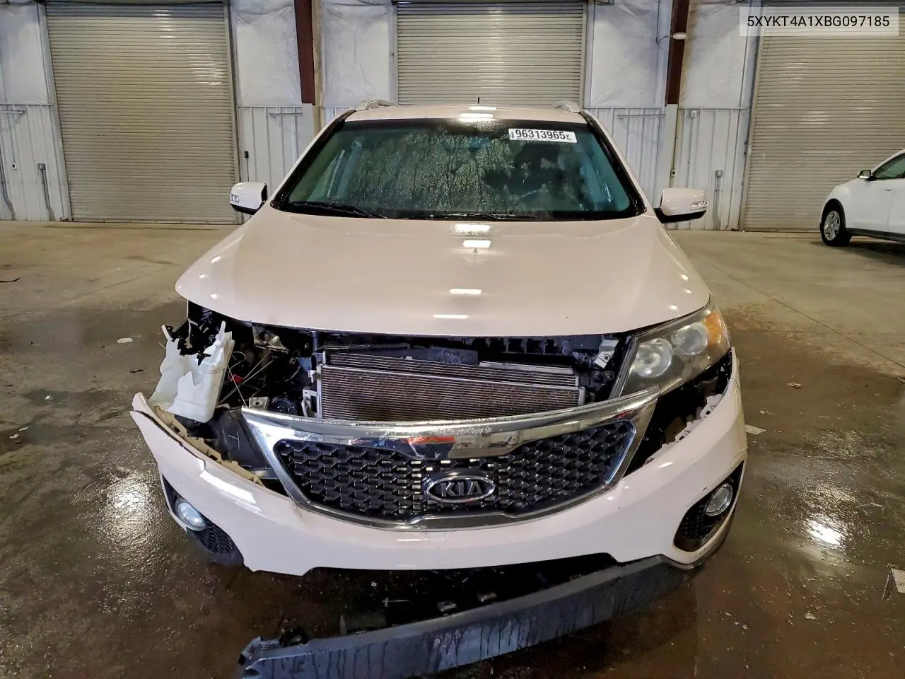 5XYKT4A1XBG097185 2011 Kia Sorento Base