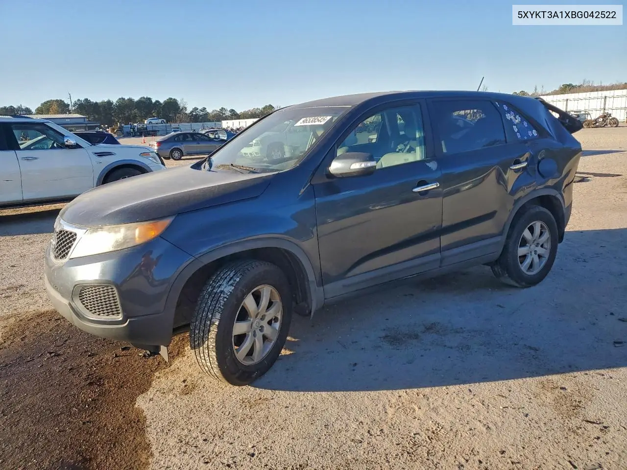 5XYKT3A1XBG042522 2011 Kia Sorento Base