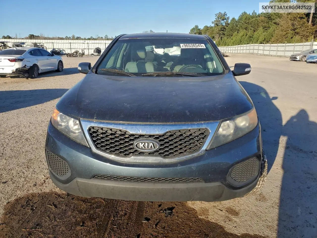 5XYKT3A1XBG042522 2011 Kia Sorento Base