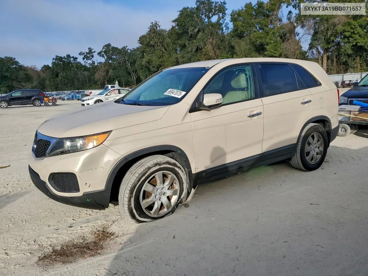 5XYKT3A19BG071557 2011 Kia Sorento Base