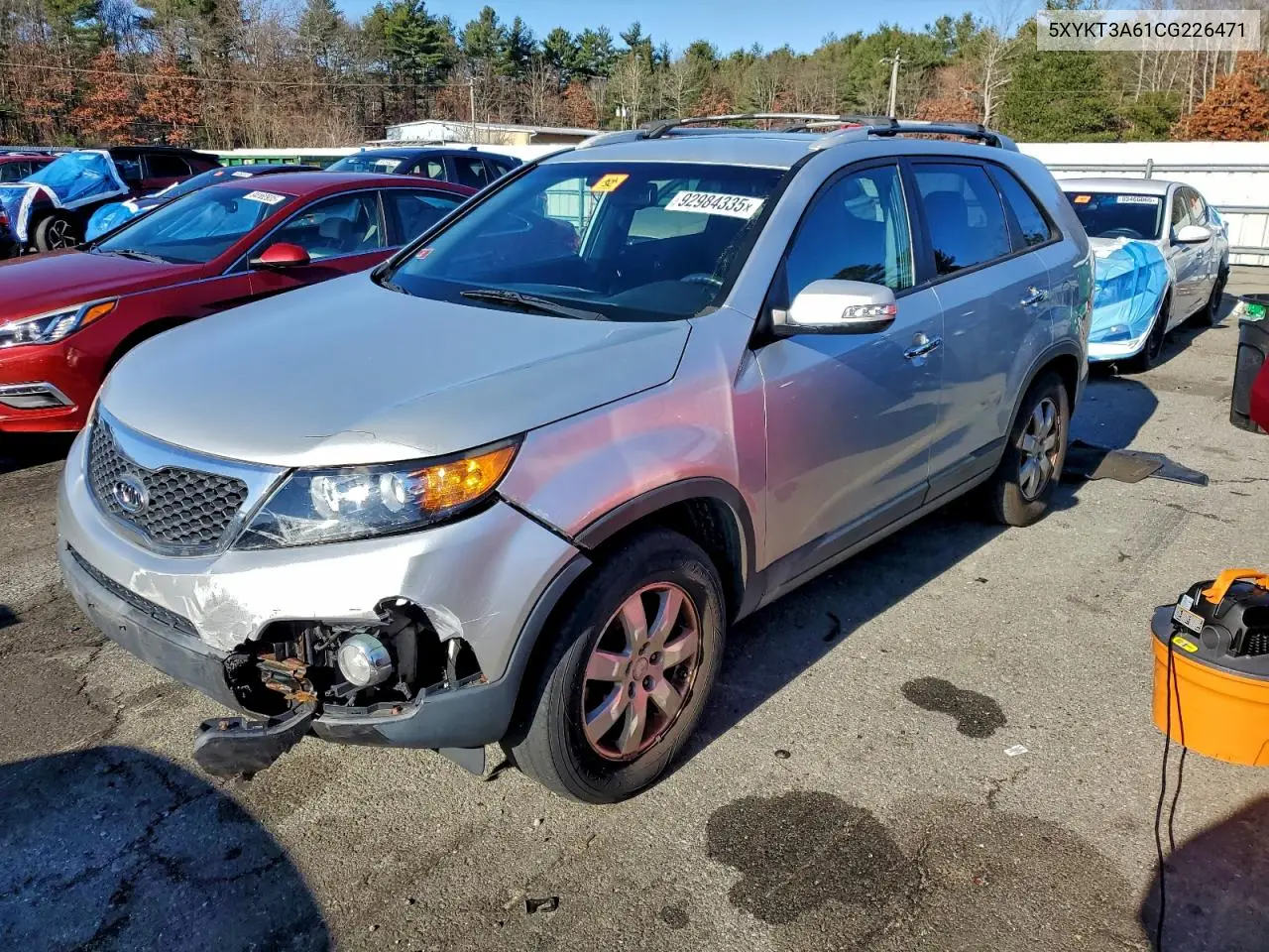 5XYKT3A61CG226471 2012 Kia Sorento Base
