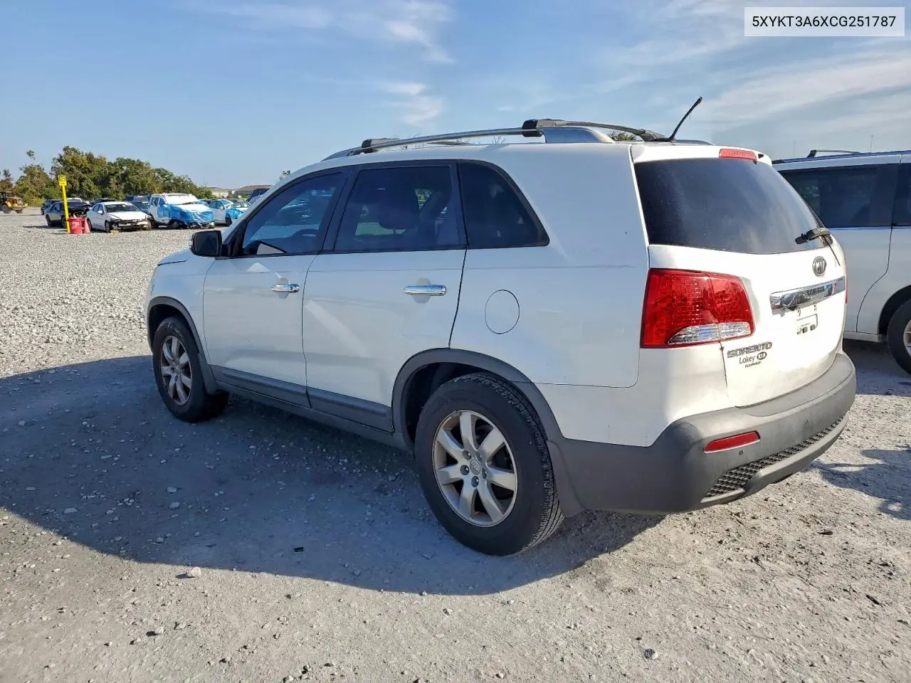 5XYKT3A6XCG251787 2012 Kia Sorento Base