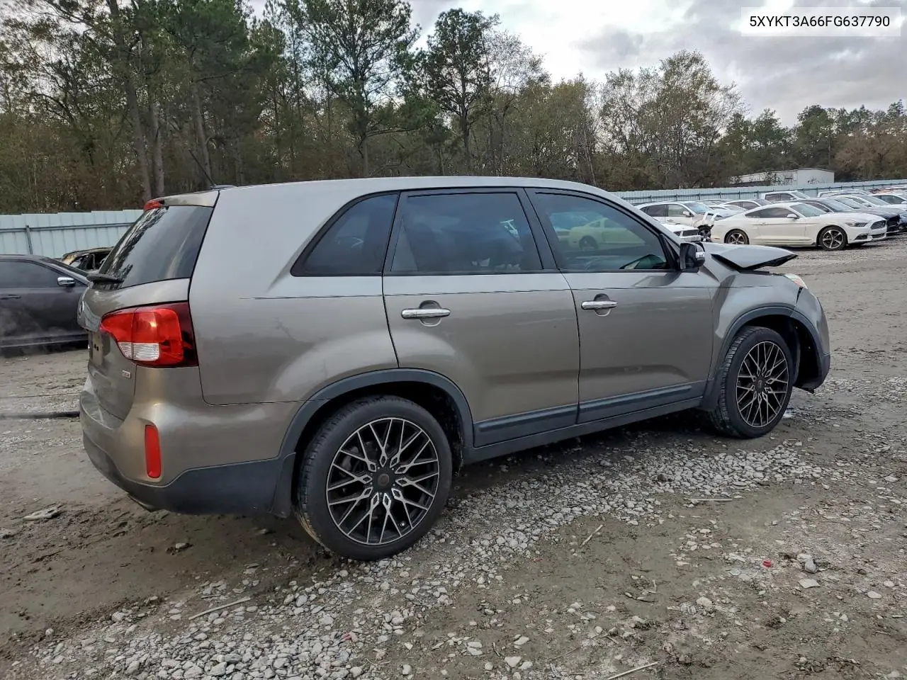 5XYKT3A66FG637790 2015 Kia Sorento Lx