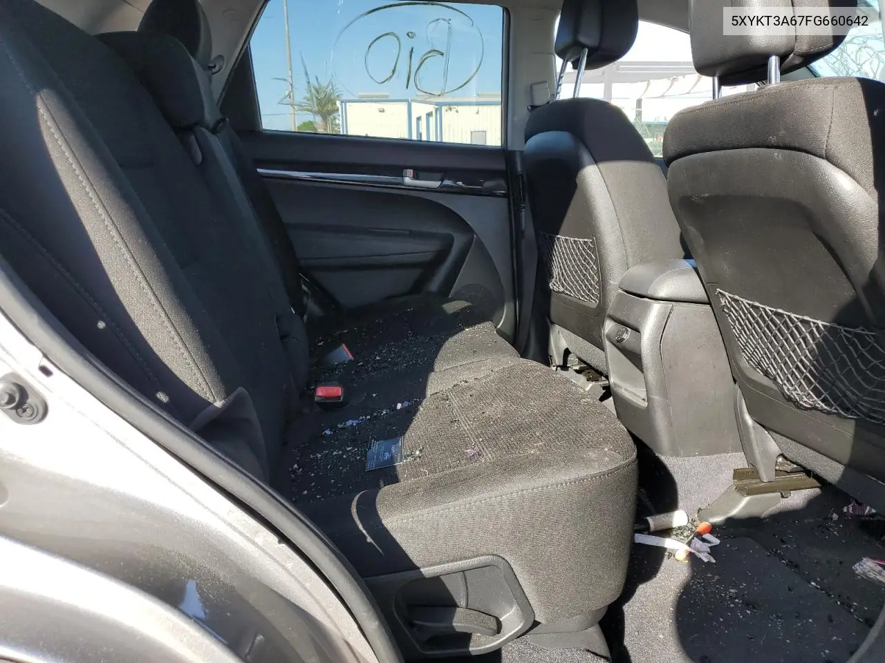 5XYKT3A67FG660642 2015 Kia Sorento Lx
