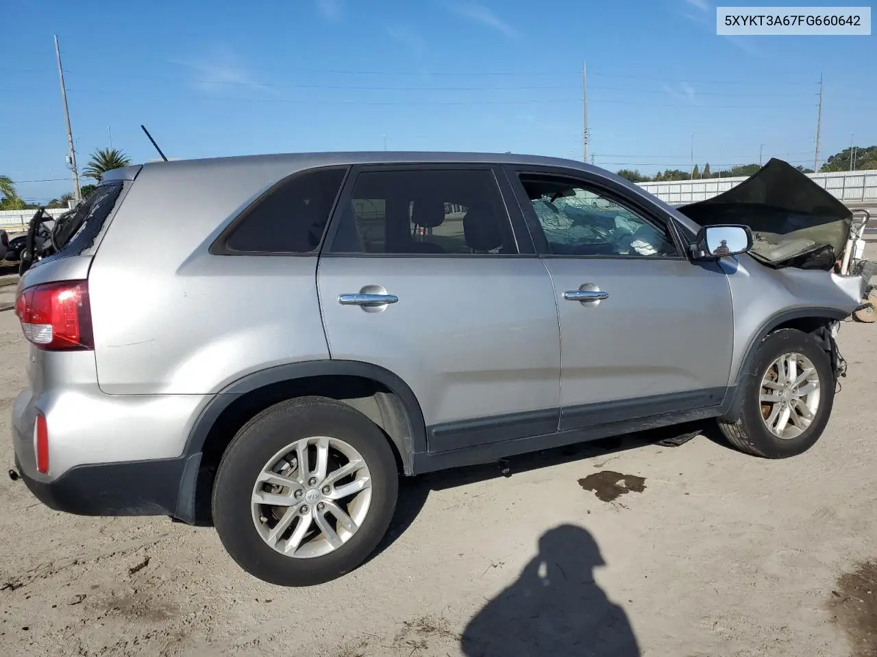5XYKT3A67FG660642 2015 Kia Sorento Lx
