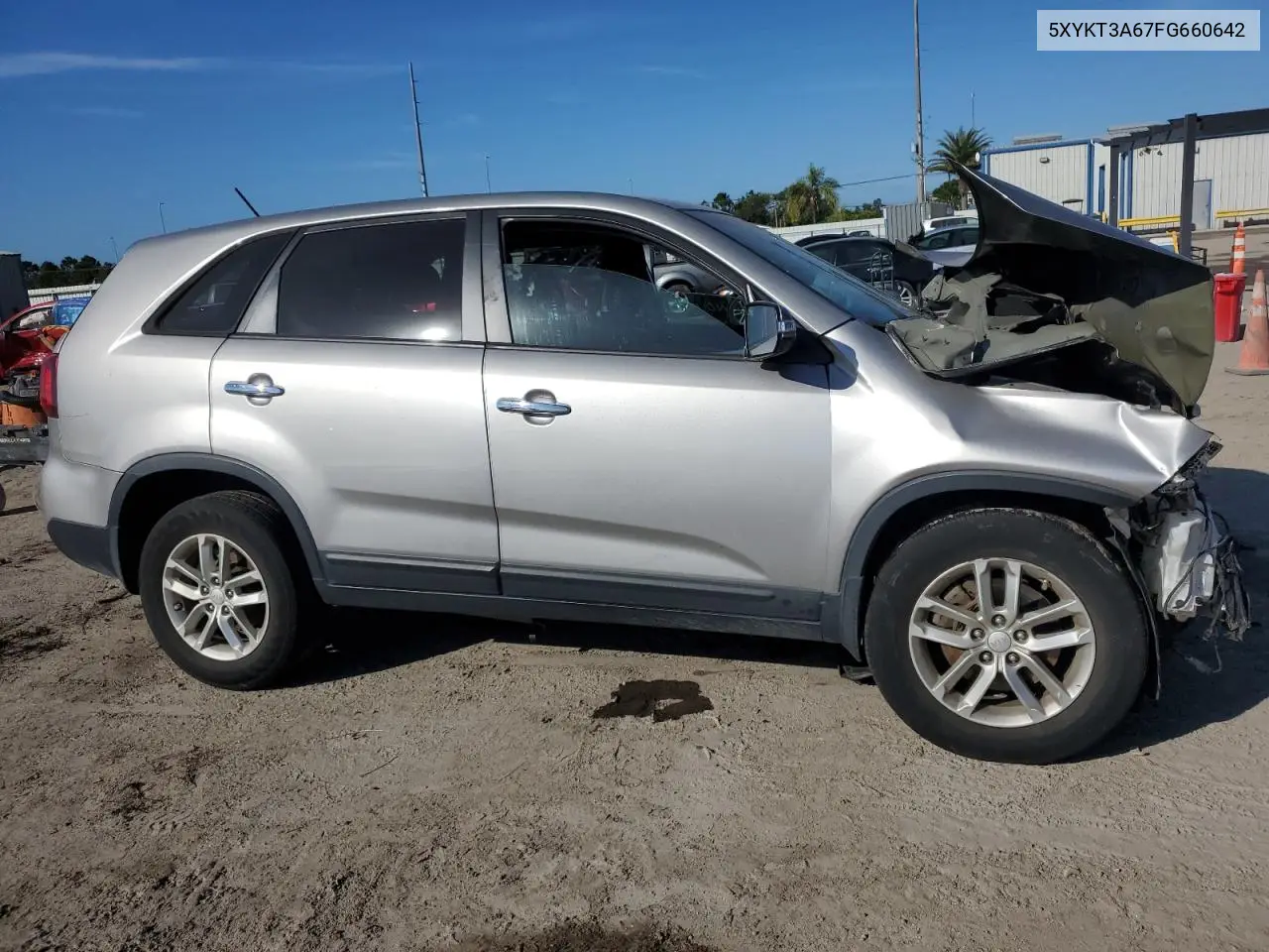 5XYKT3A67FG660642 2015 Kia Sorento Lx