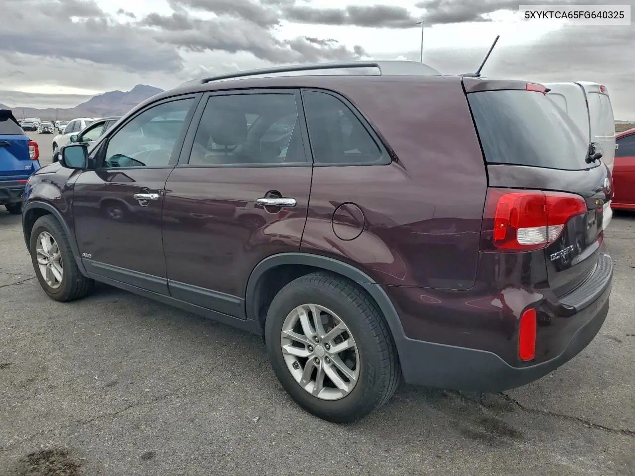 5XYKTCA65FG640325 2015 Kia Sorento Lx