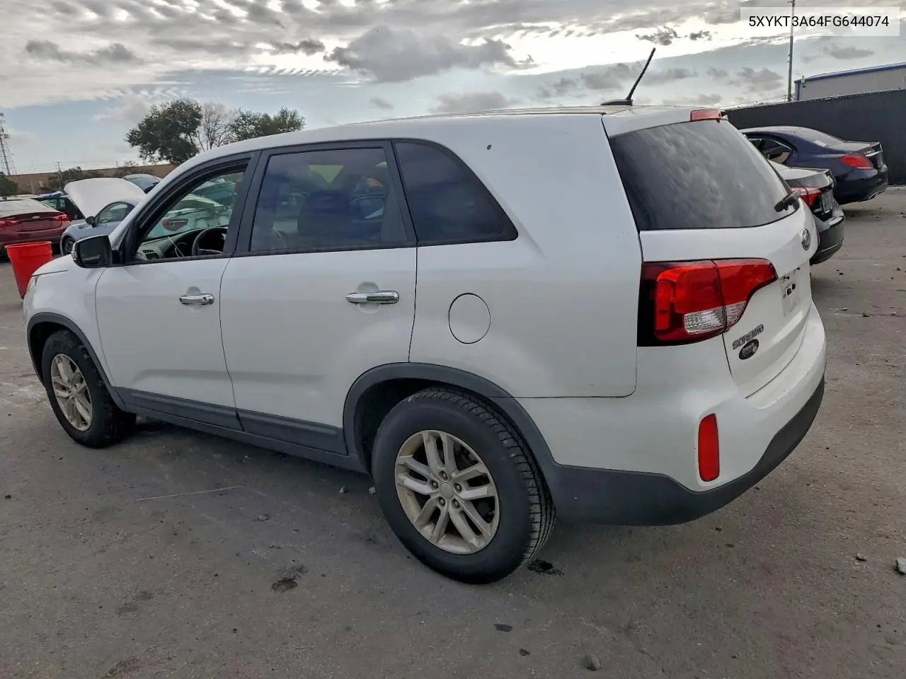 5XYKT3A64FG644074 2015 Kia Sorento Lx
