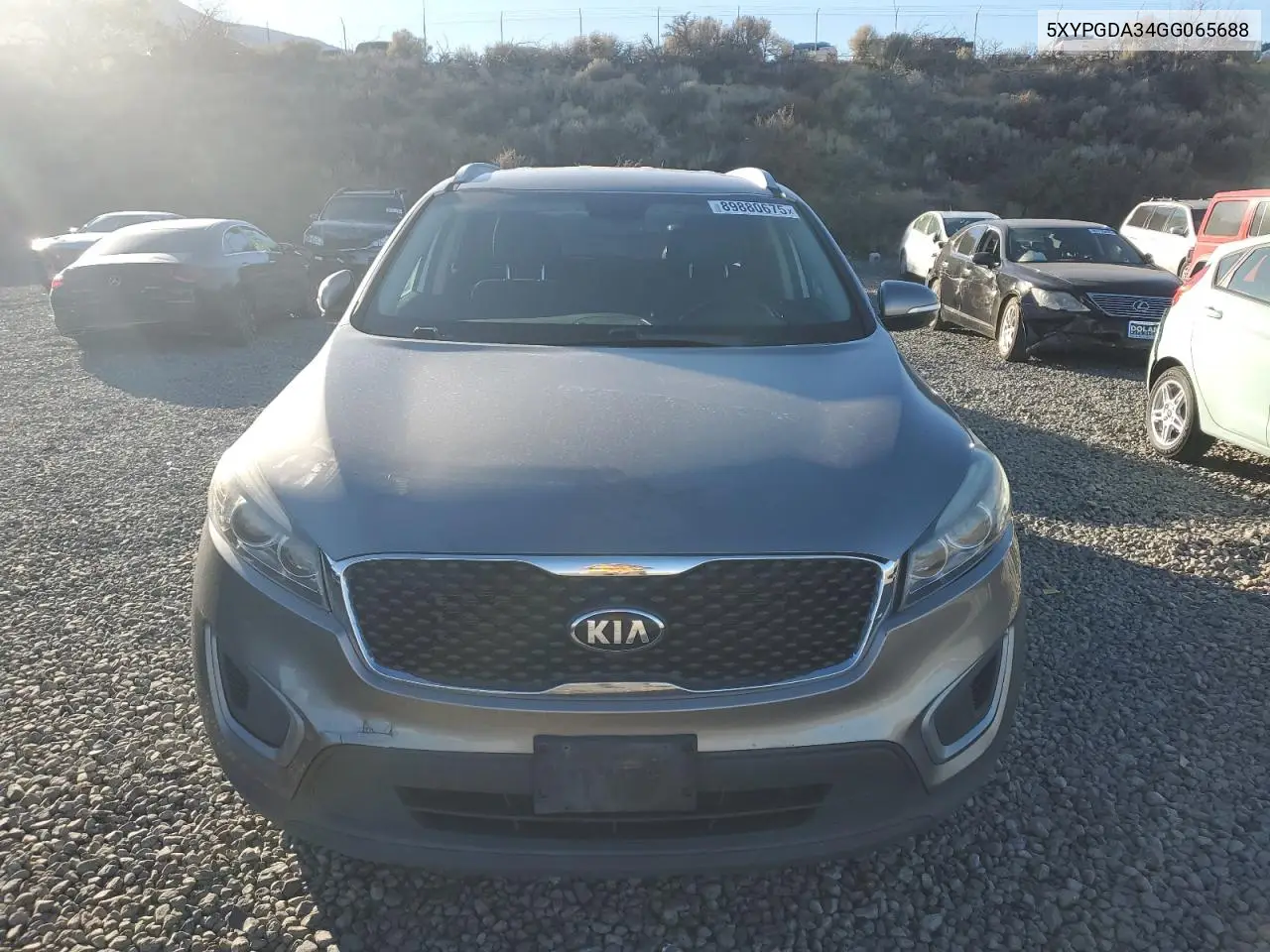 5XYPGDA34GG065688 2016 Kia Sorento Lx