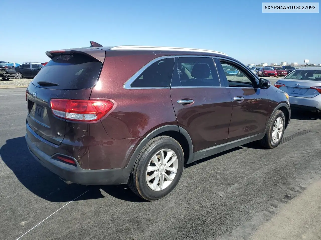 5XYPG4A51GG027093 2016 Kia Sorento Lx