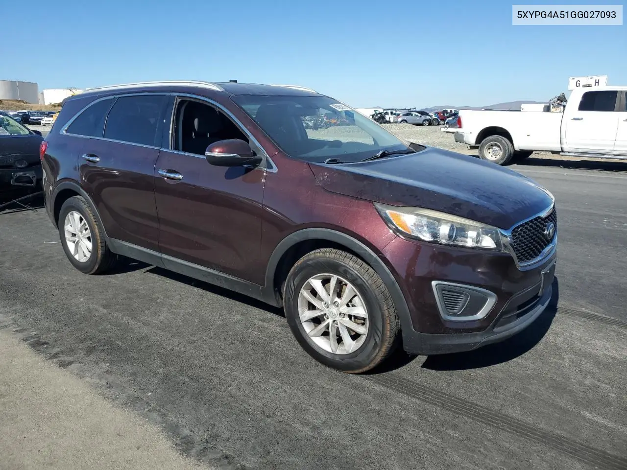 5XYPG4A51GG027093 2016 Kia Sorento Lx