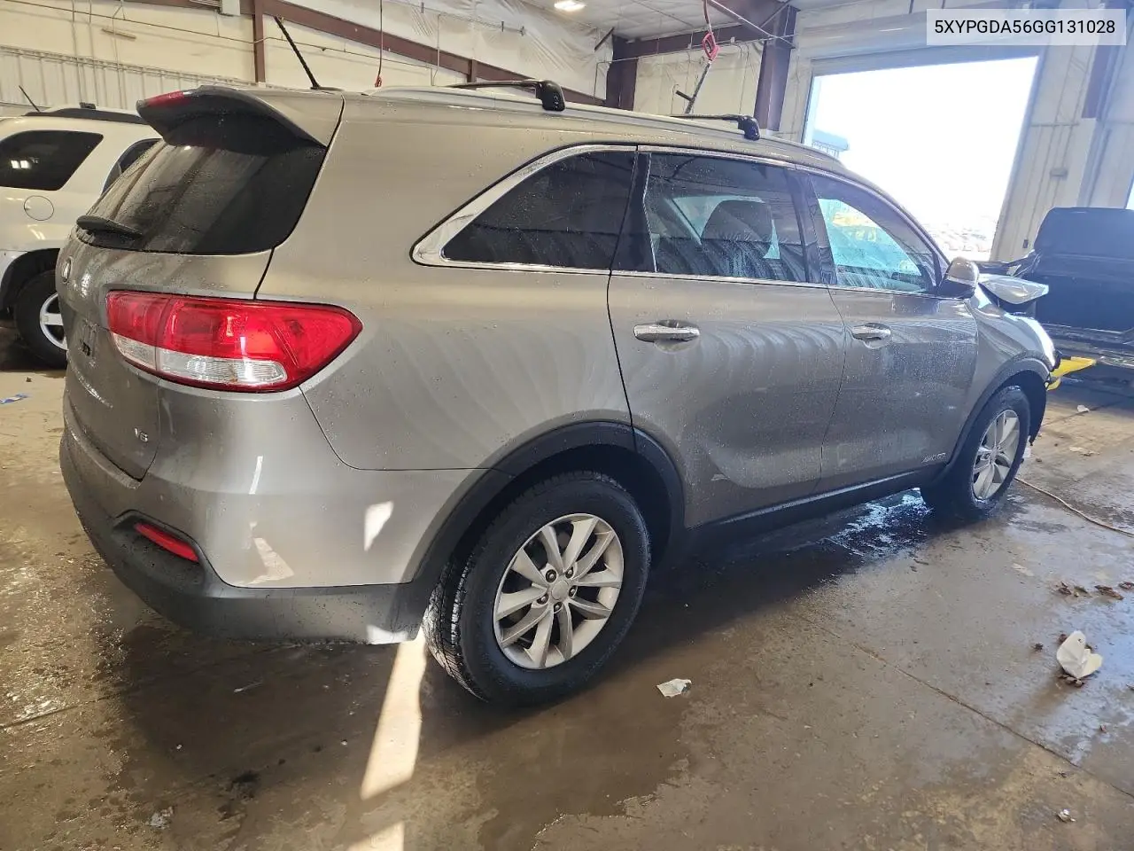 5XYPGDA56GG131028 2016 Kia Sorento Lx
