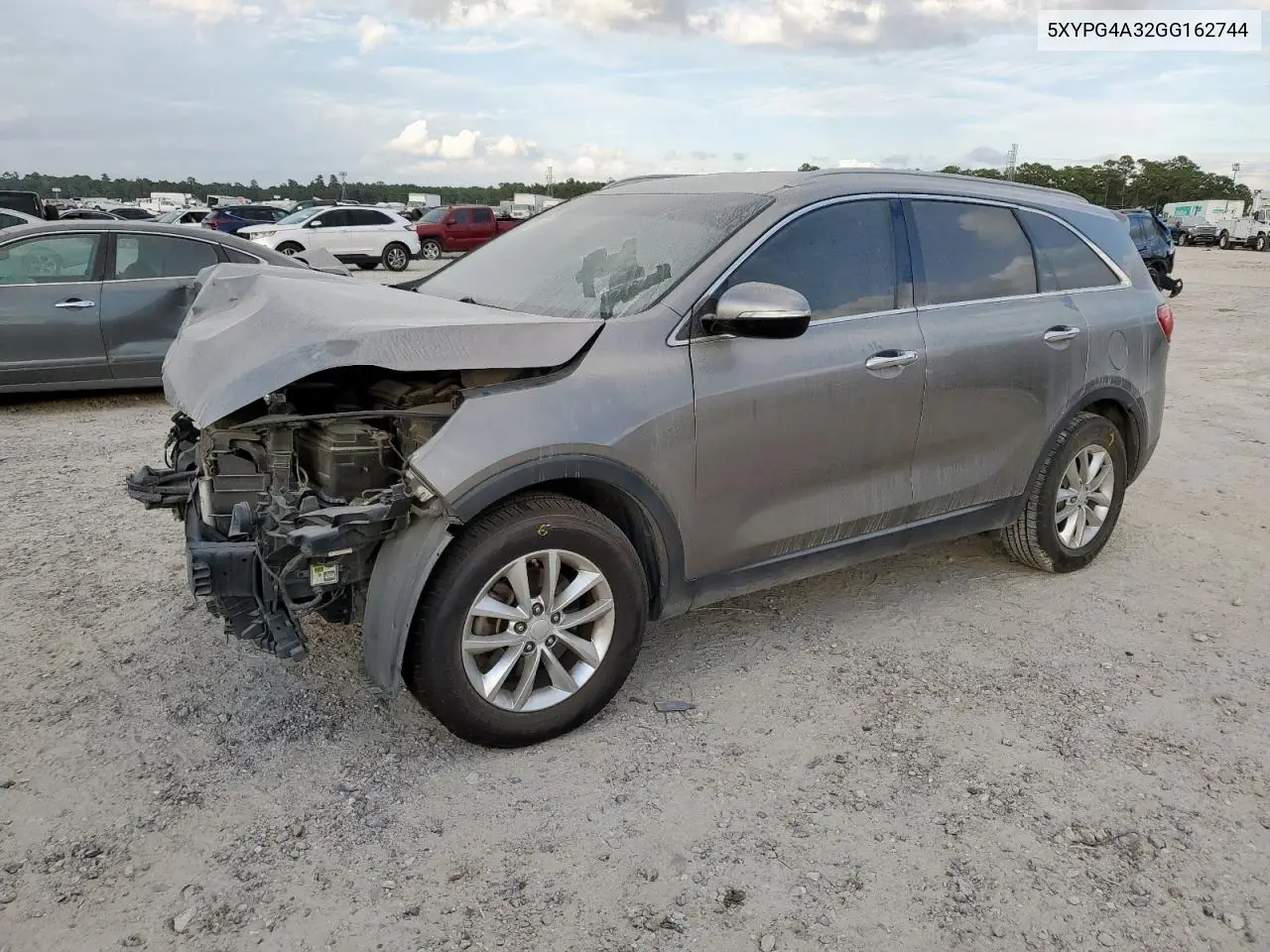 5XYPG4A32GG162744 2016 Kia Sorento Lx
