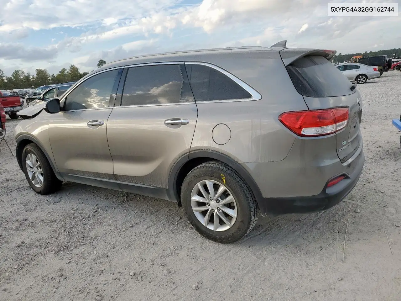 5XYPG4A32GG162744 2016 Kia Sorento Lx