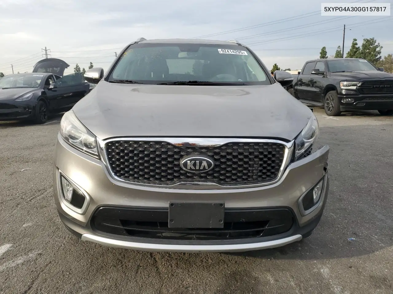 5XYPG4A30GG157817 2016 Kia Sorento Lx