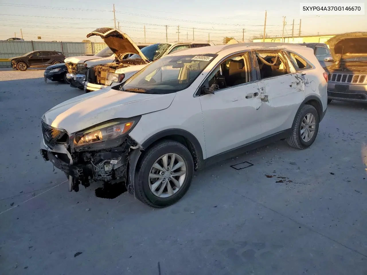 5XYPG4A37GG146670 2016 Kia Sorento Lx