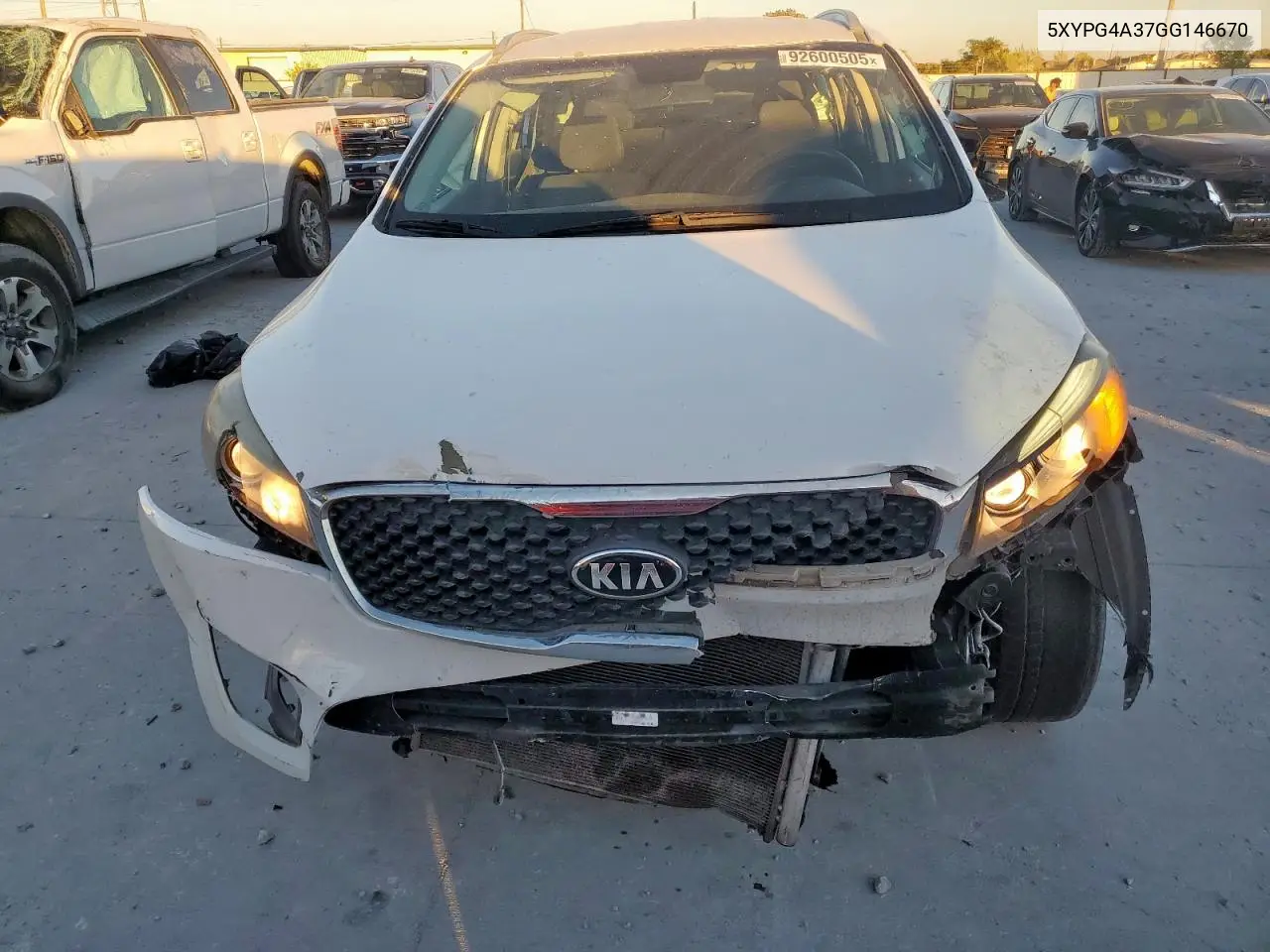 5XYPG4A37GG146670 2016 Kia Sorento Lx