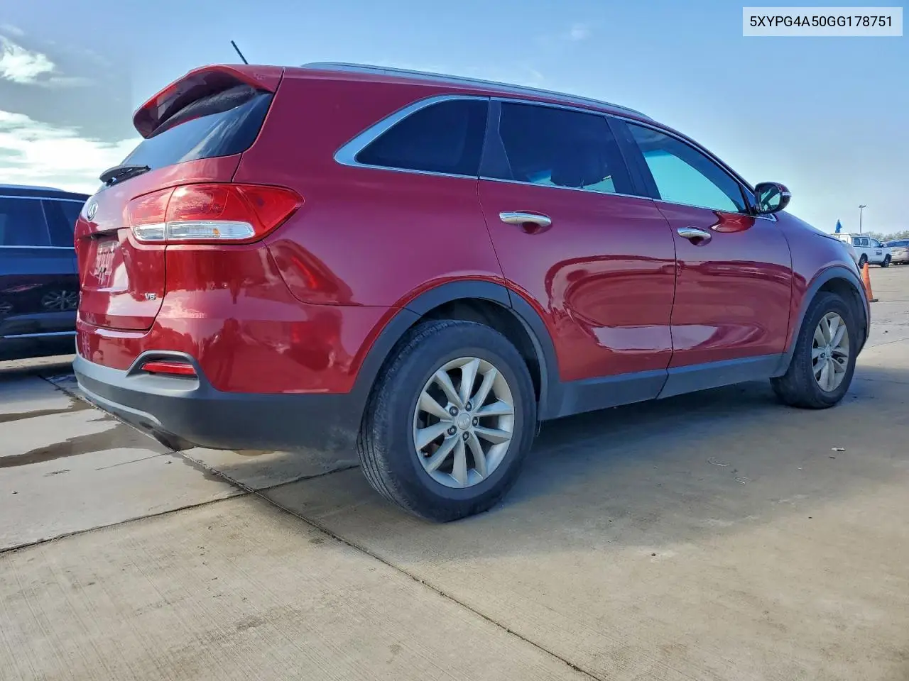 5XYPG4A50GG178751 2016 Kia Sorento Lx
