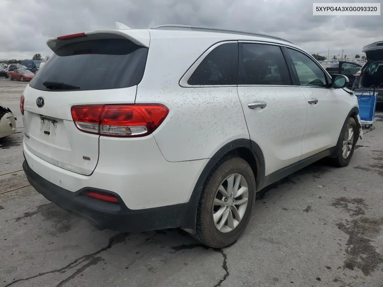 5XYPG4A3XGG093320 2016 Kia Sorento Lx