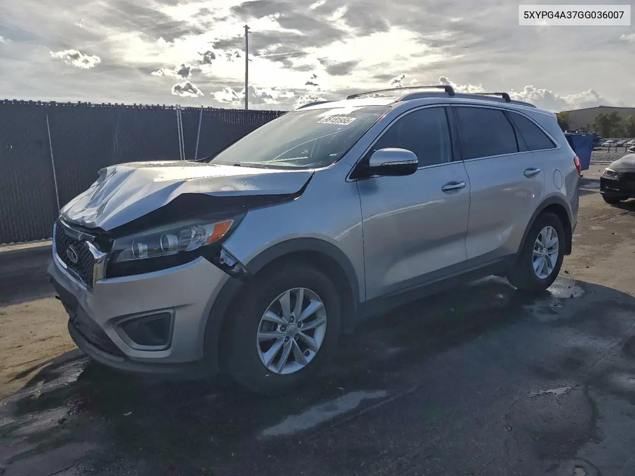 5XYPG4A37GG036007 2016 Kia Sorento Lx