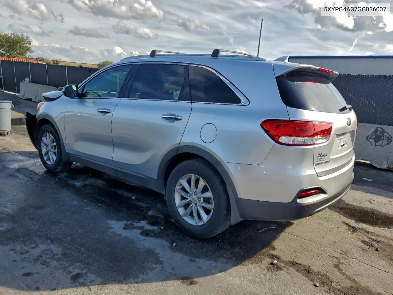 5XYPG4A37GG036007 2016 Kia Sorento Lx