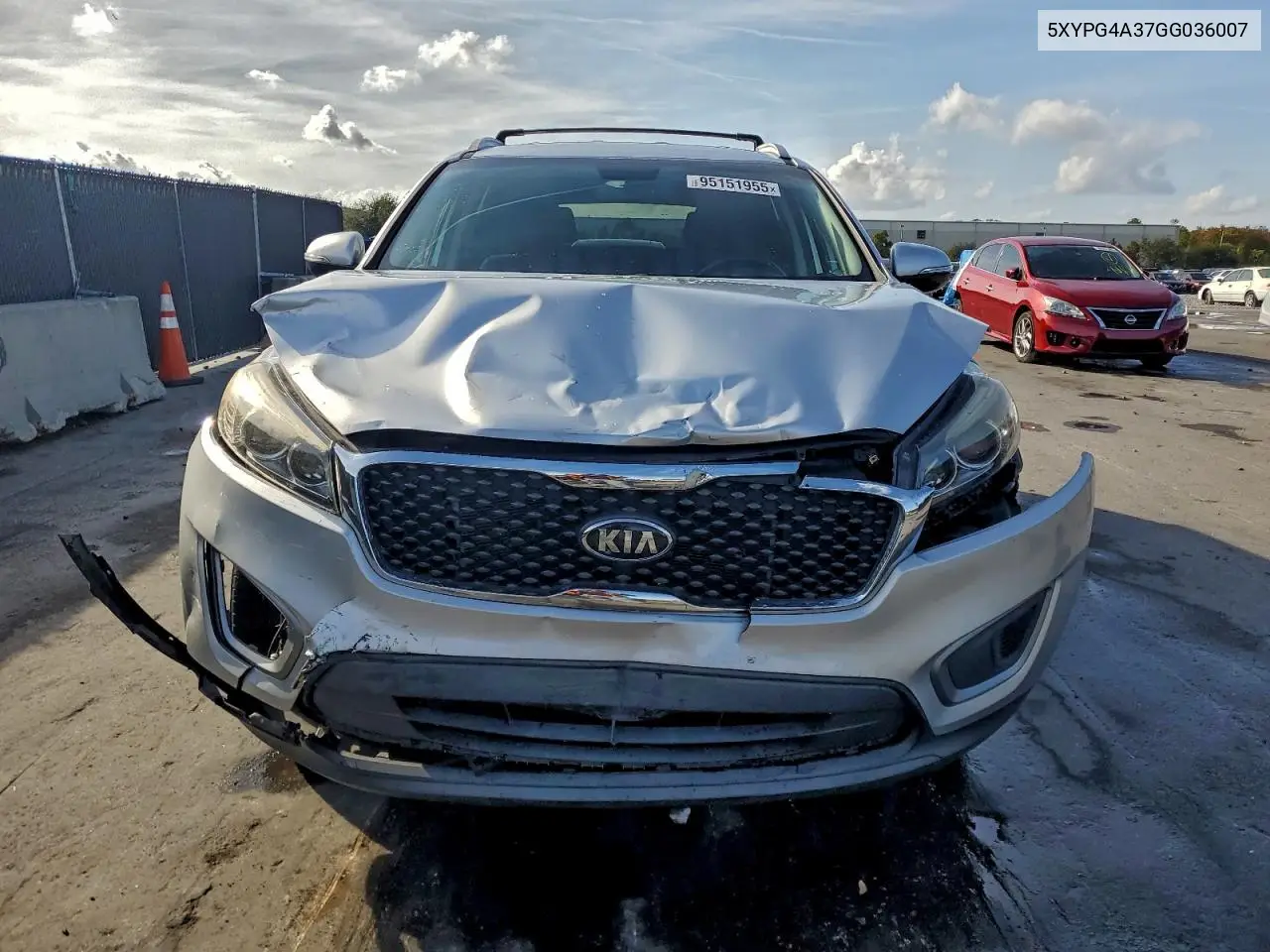 5XYPG4A37GG036007 2016 Kia Sorento Lx