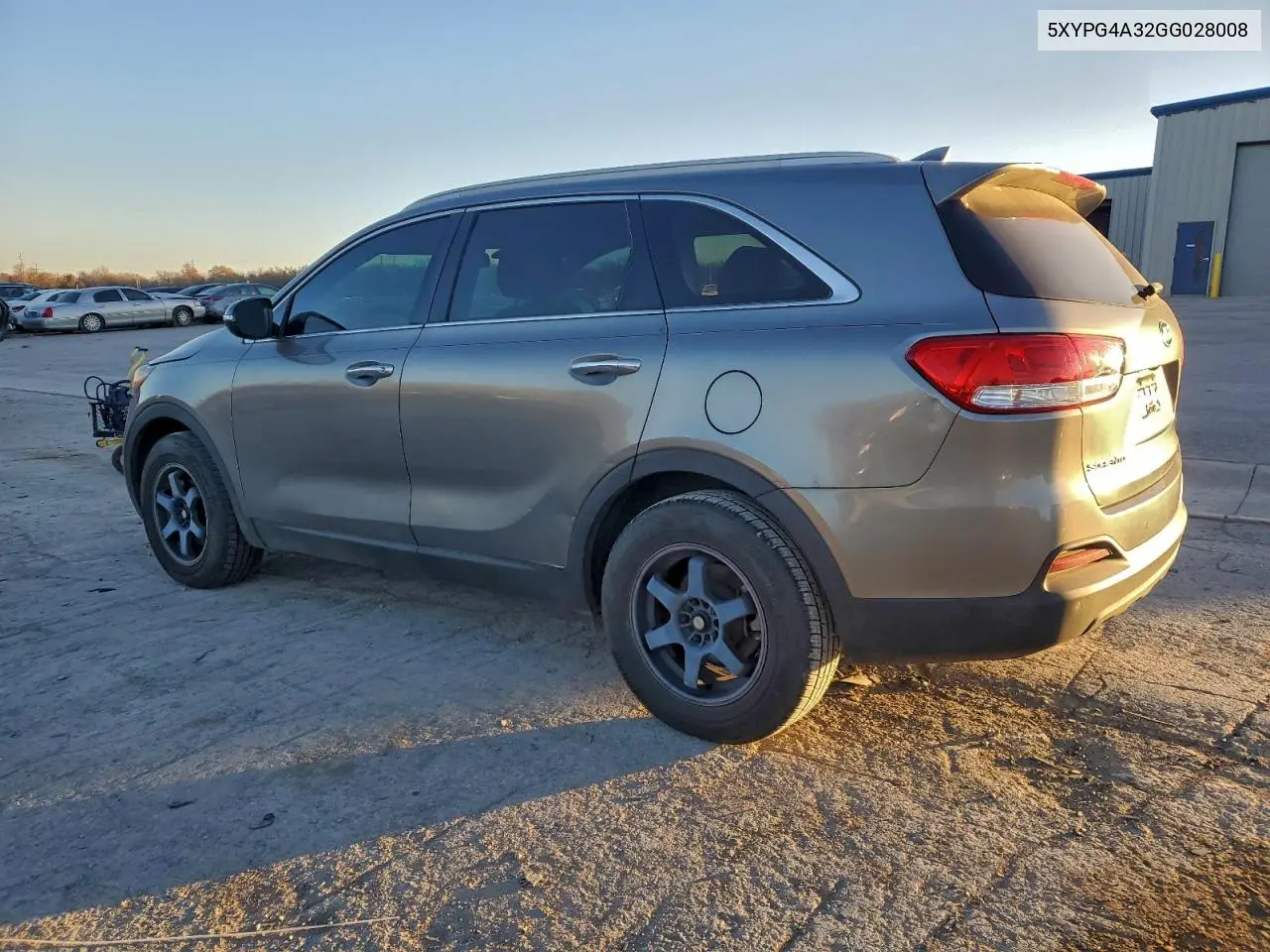 5XYPG4A32GG028008 2016 Kia Sorento Lx