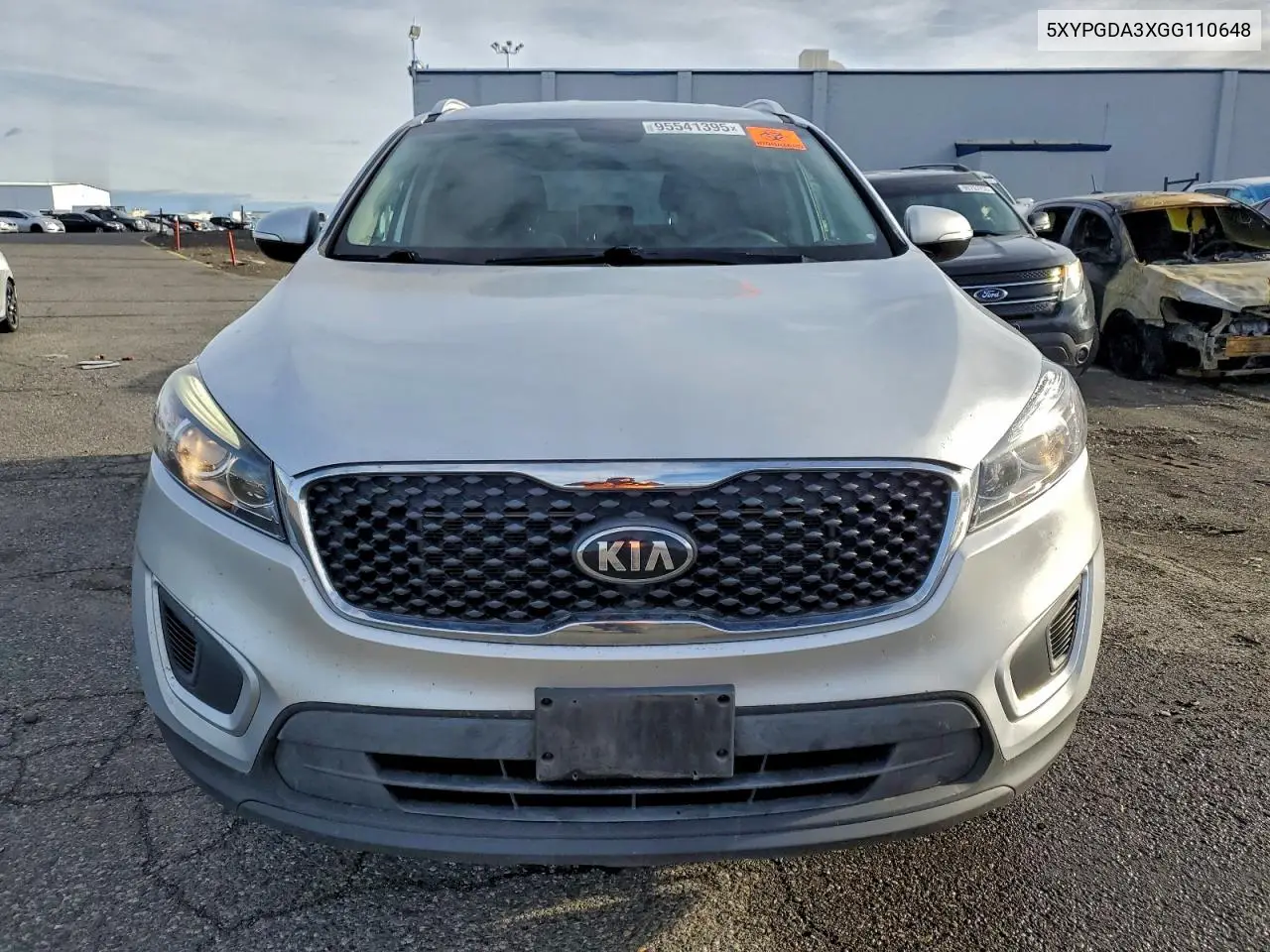 5XYPGDA3XGG110648 2016 Kia Sorento Lx