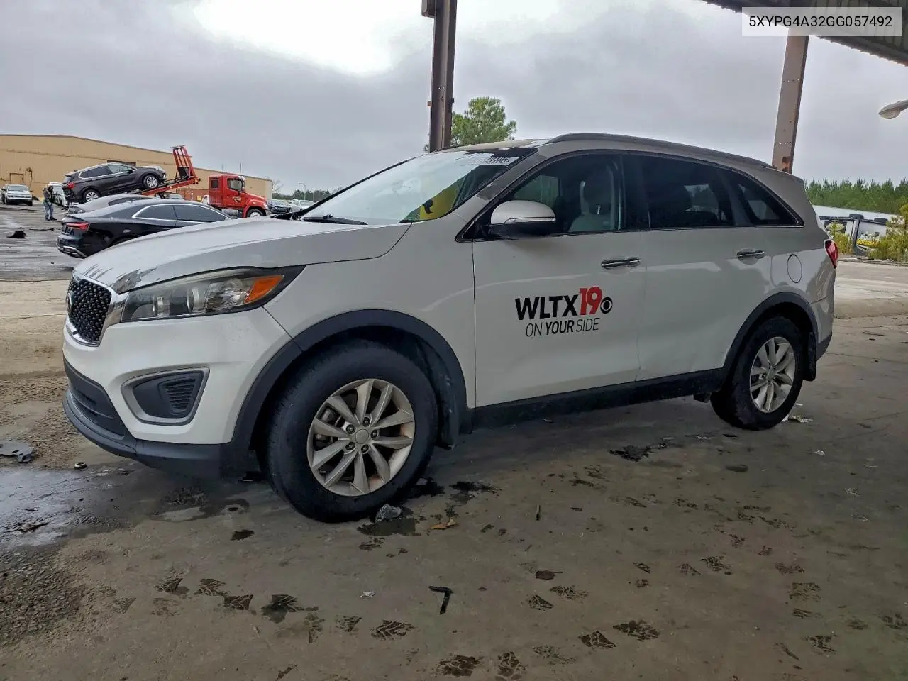 5XYPG4A32GG057492 2016 Kia Sorento Lx