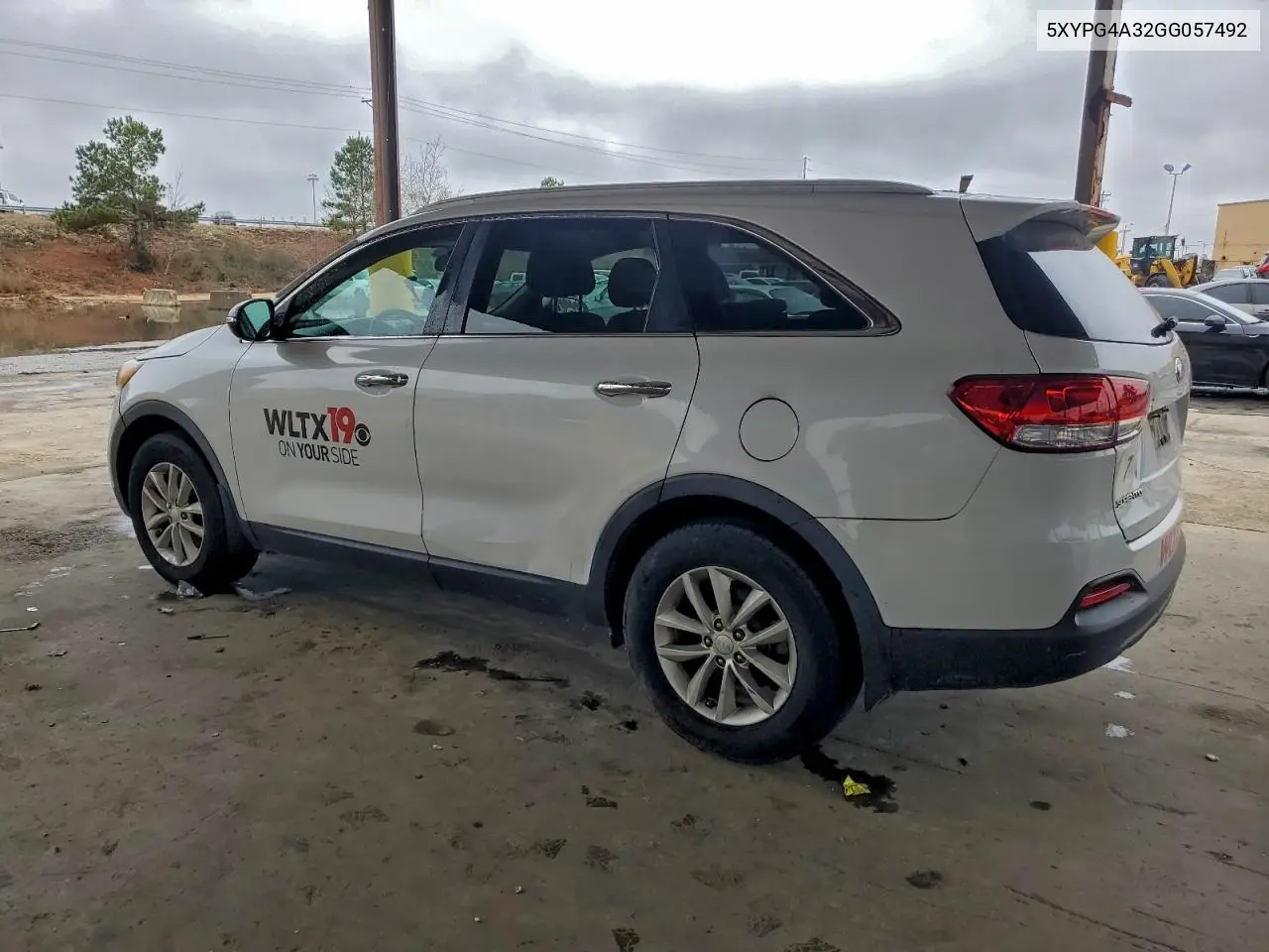 5XYPG4A32GG057492 2016 Kia Sorento Lx