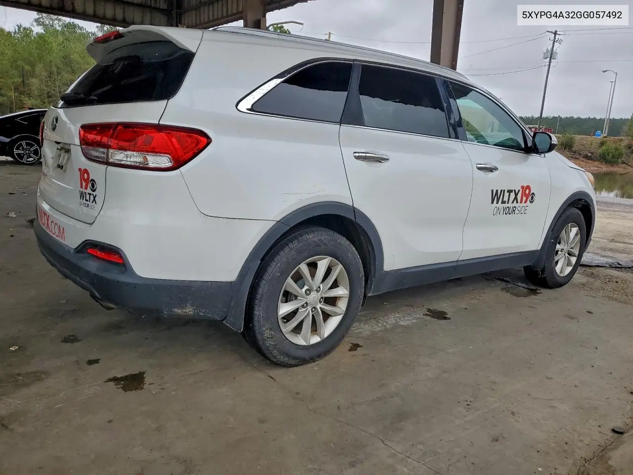 5XYPG4A32GG057492 2016 Kia Sorento Lx