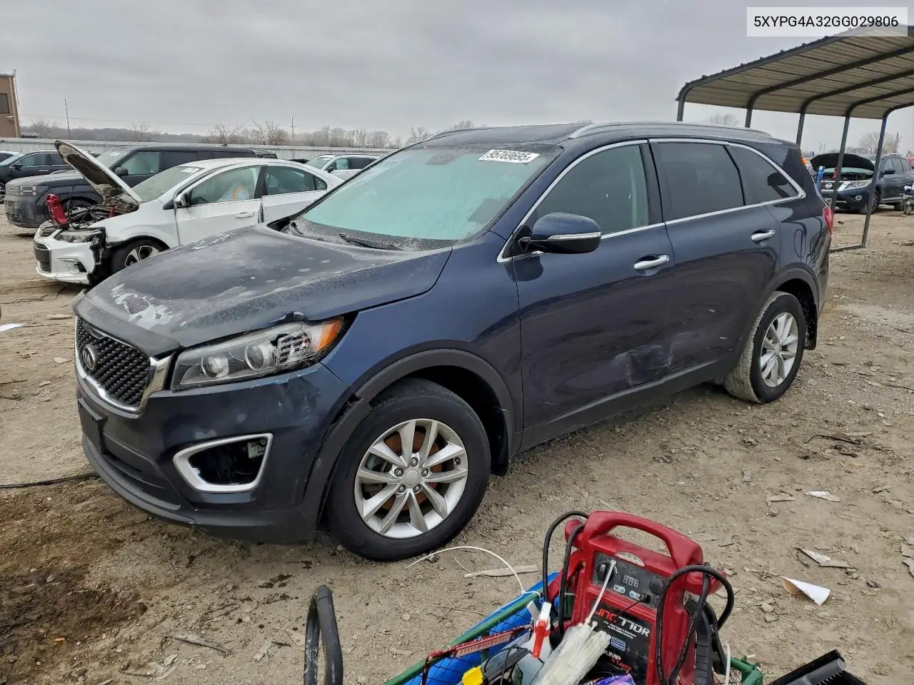 5XYPG4A32GG029806 2016 Kia Sorento Lx