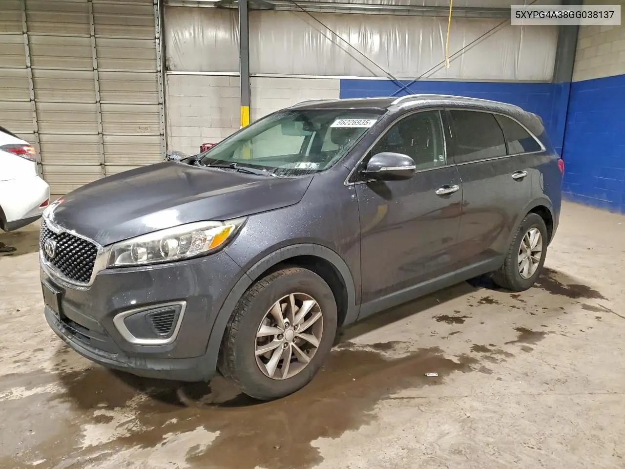 5XYPG4A38GG038137 2016 Kia Sorento Lx