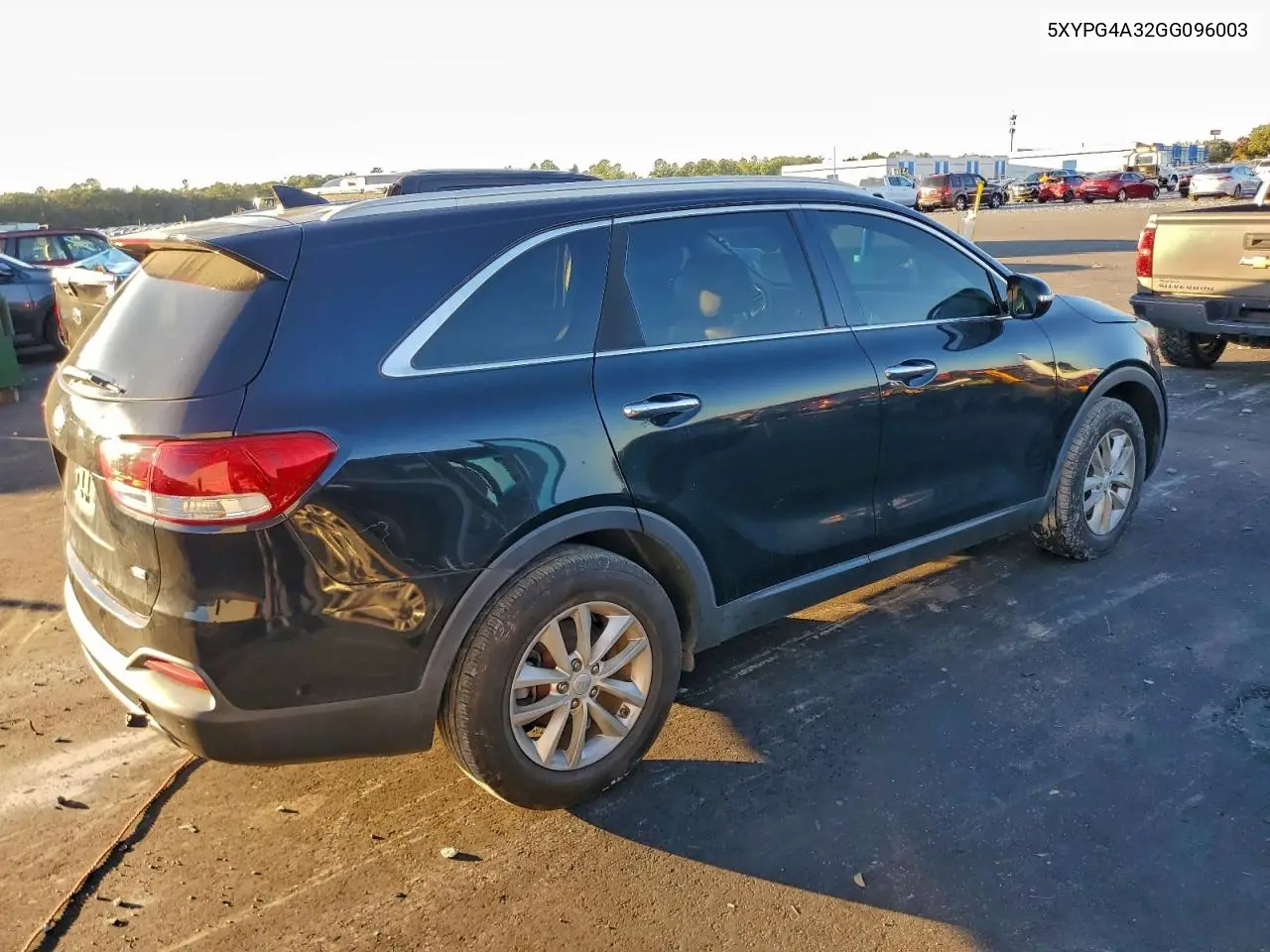 5XYPG4A32GG096003 2016 Kia Sorento Lx