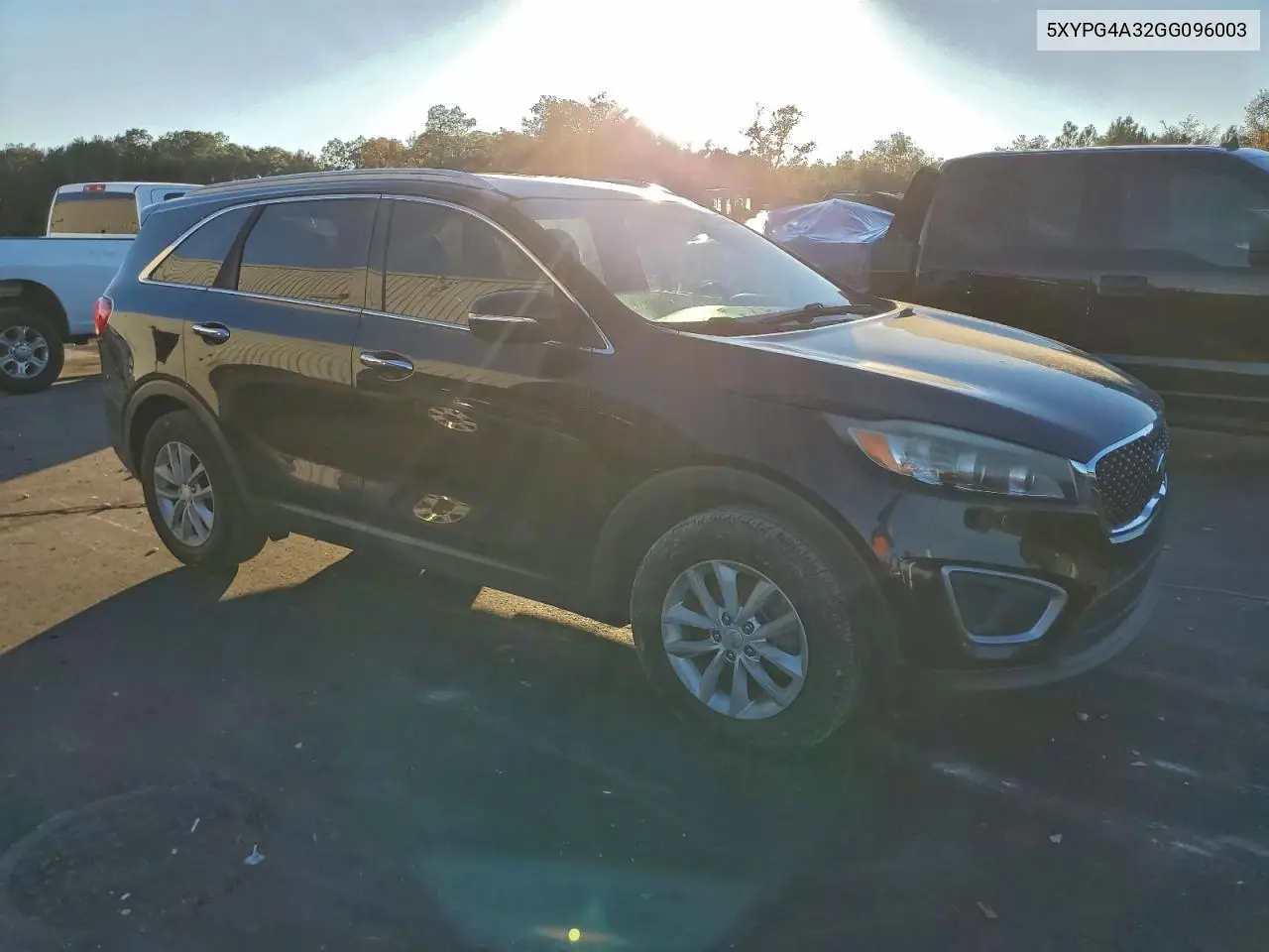 5XYPG4A32GG096003 2016 Kia Sorento Lx