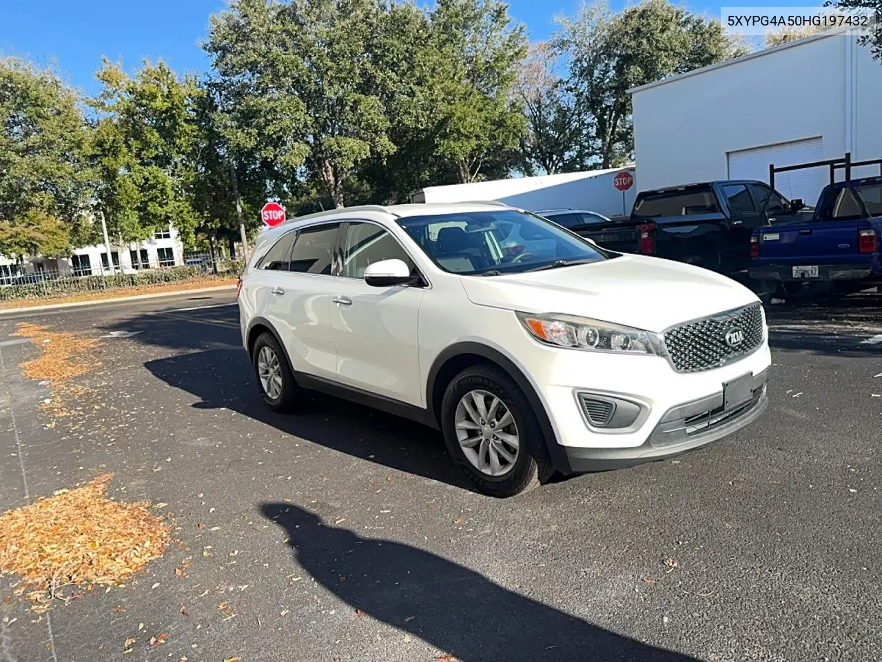 5XYPG4A50HG197432 2017 Kia Sorento Lx