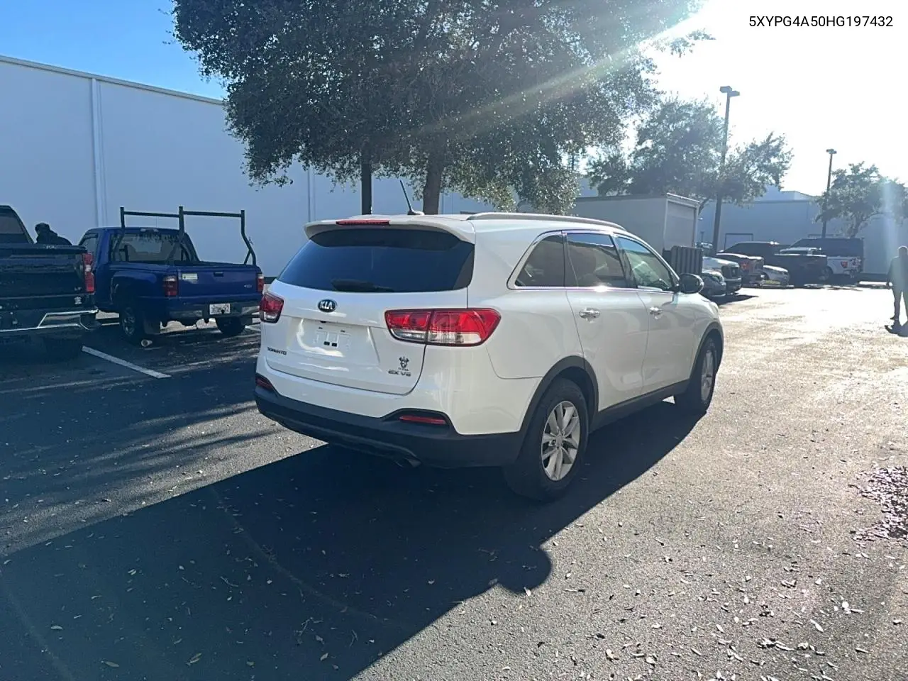 5XYPG4A50HG197432 2017 Kia Sorento Lx