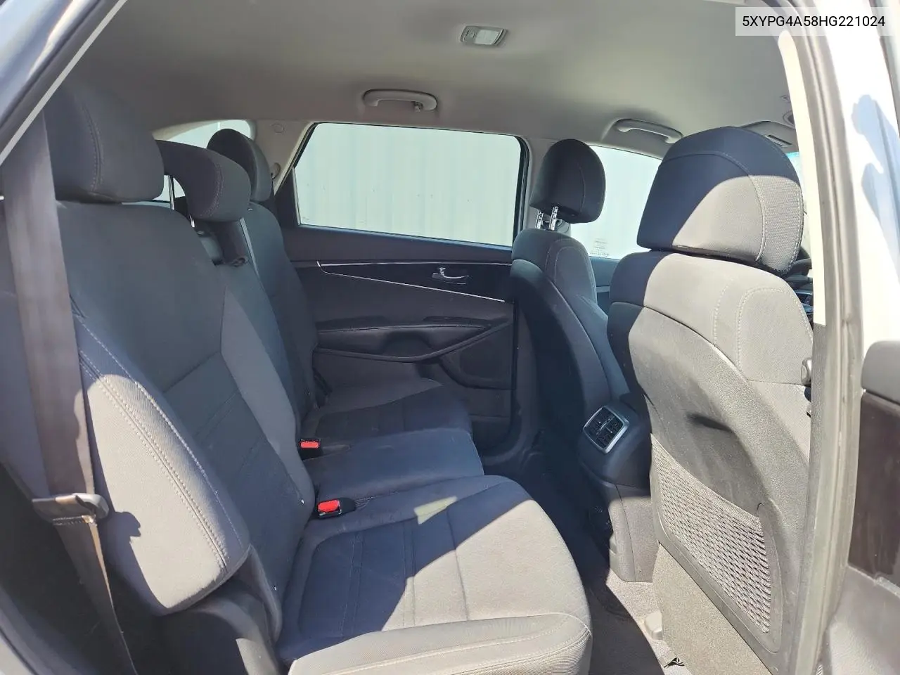5XYPG4A58HG221024 2017 Kia Sorento Lx