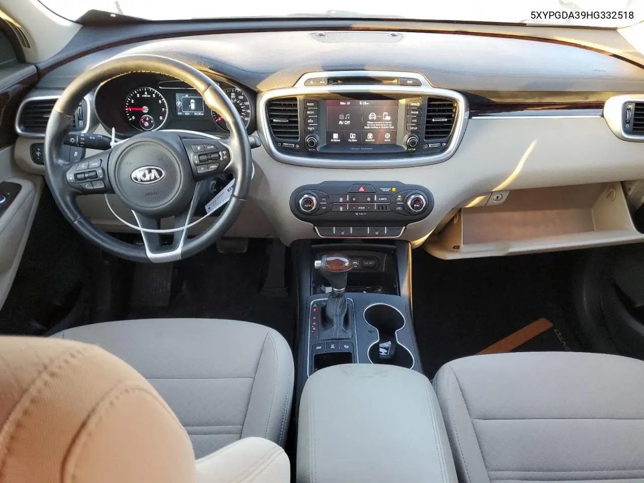 5XYPGDA39HG332518 2017 Kia Sorento Lx