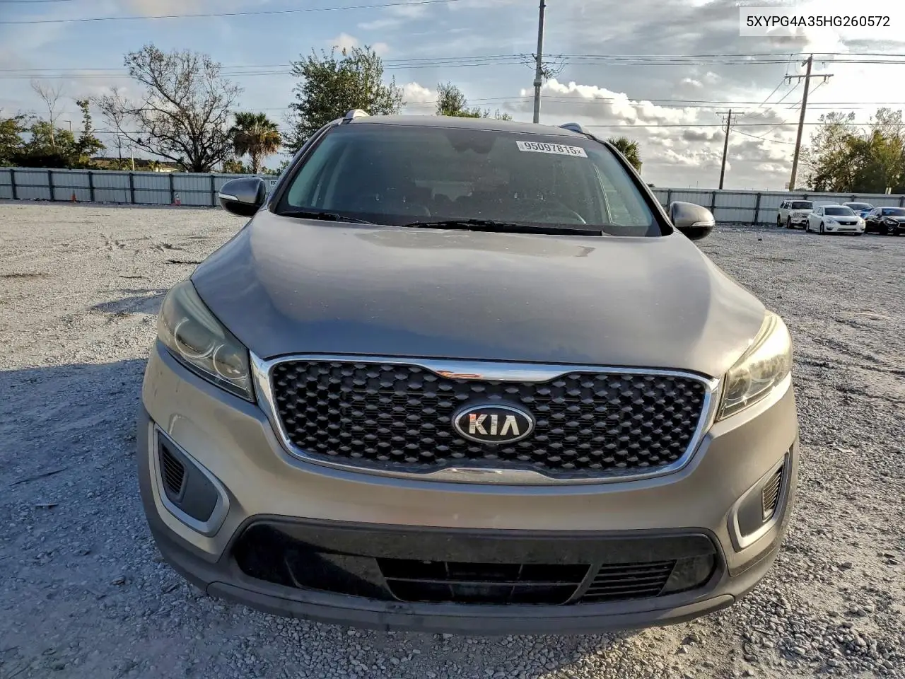 5XYPG4A35HG260572 2017 Kia Sorento Lx