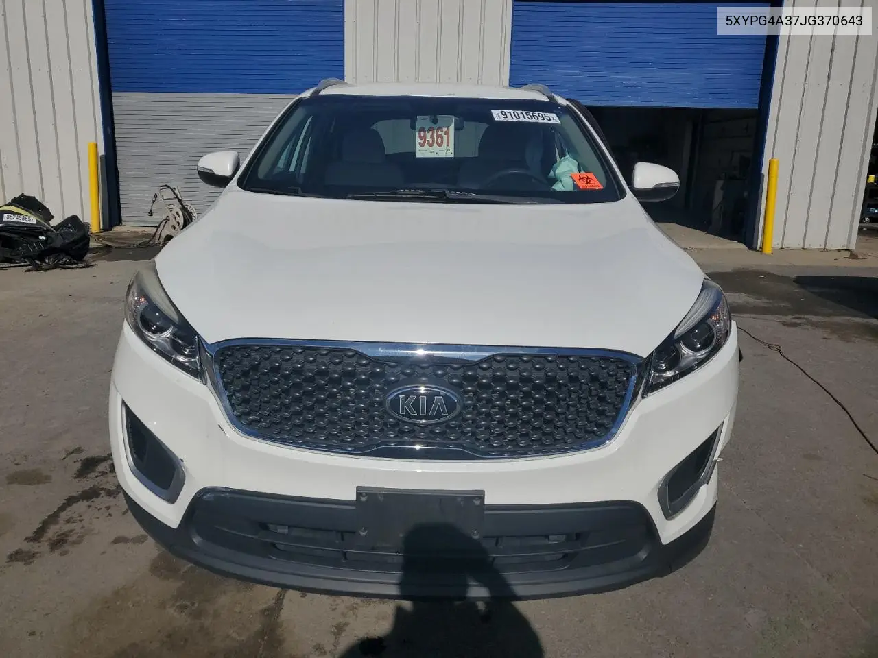 5XYPG4A37JG370643 2018 Kia Sorento Lx