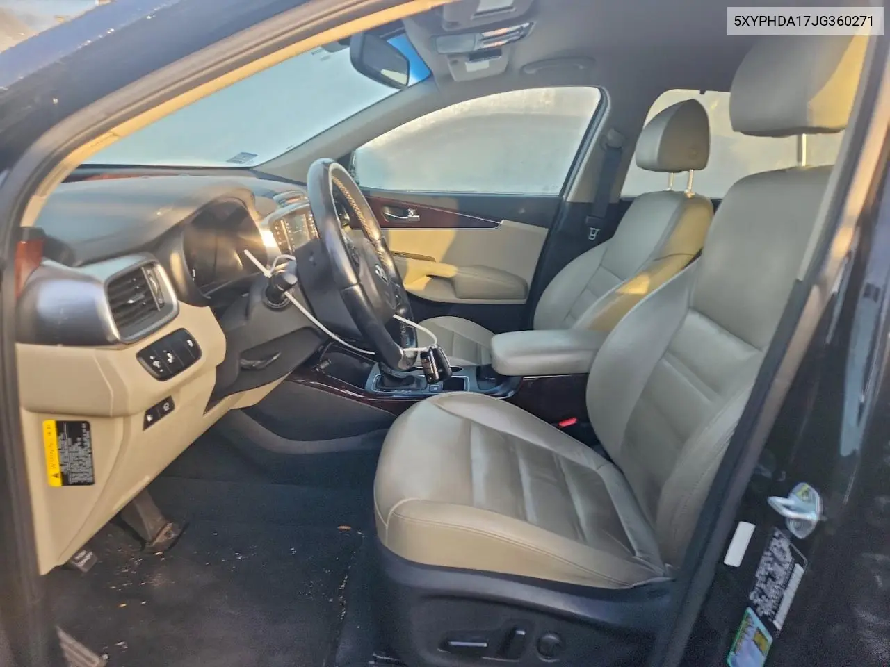 5XYPHDA17JG360271 2018 Kia Sorento Ex