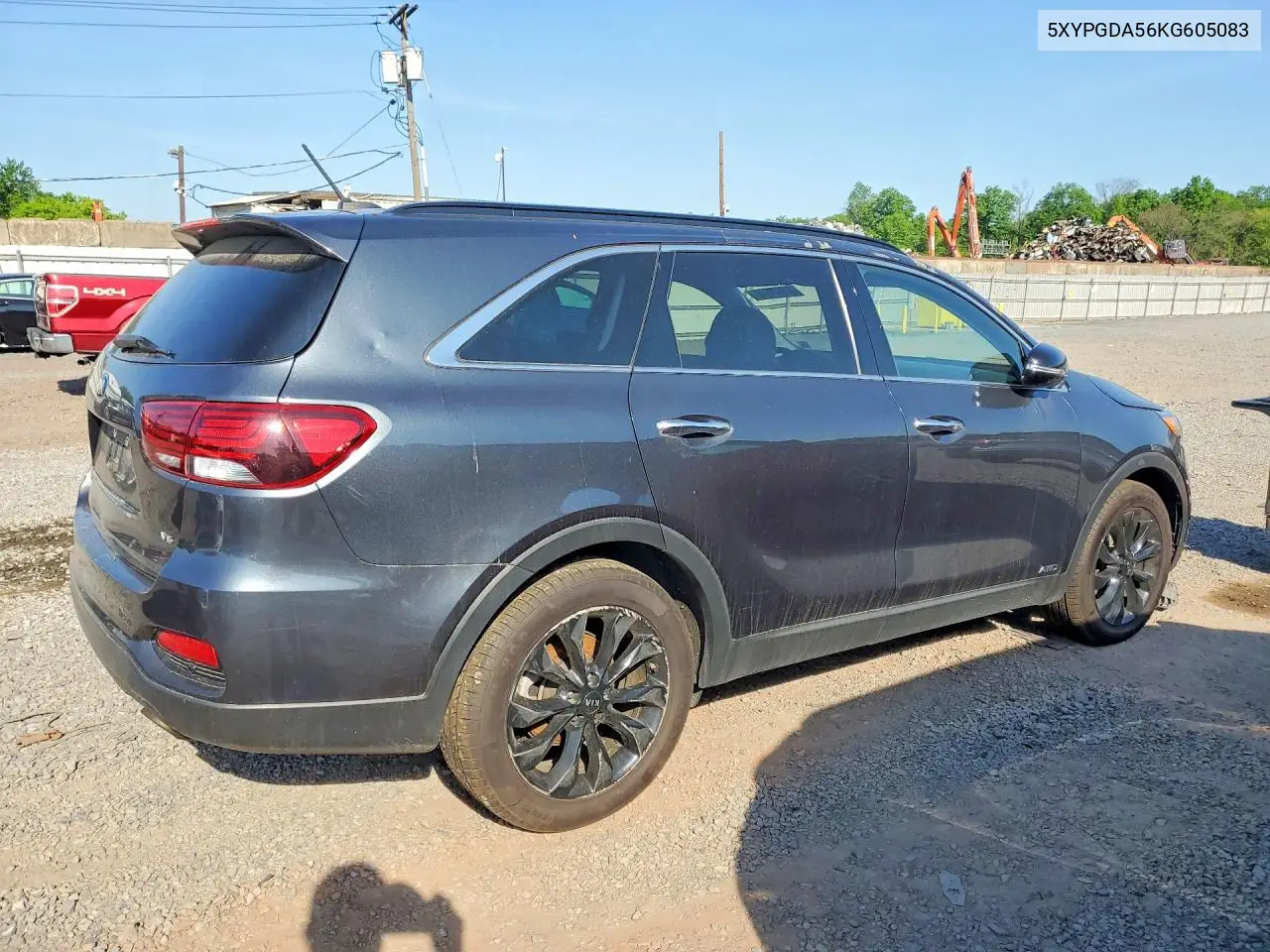 5XYPGDA56KG605083 2019 Kia Sorento S V6