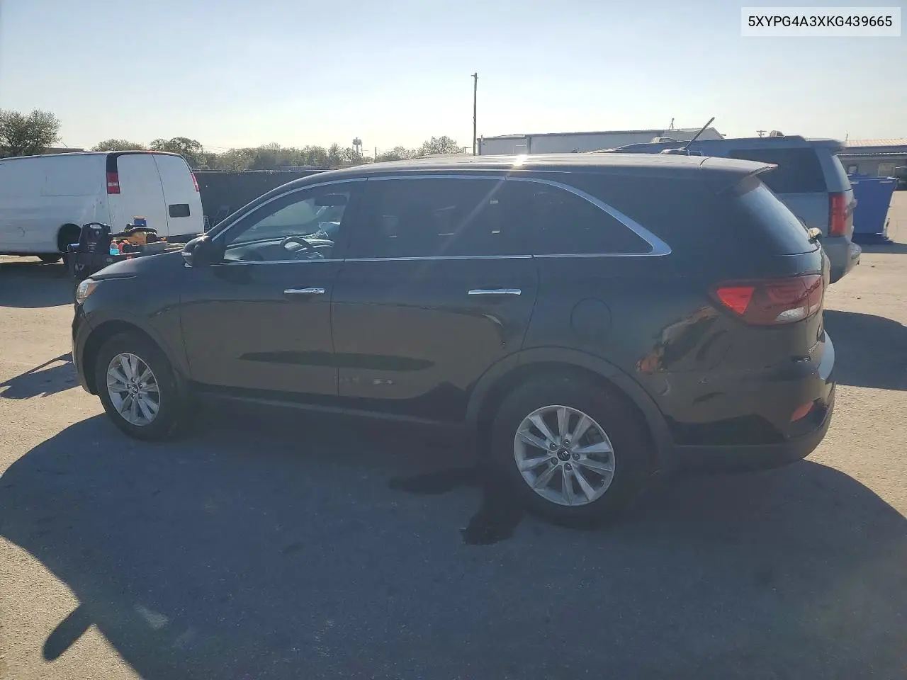 5XYPG4A3XKG439665 2019 Kia Sorento L