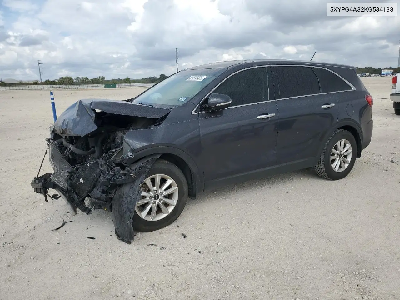 5XYPG4A32KG534138 2019 Kia Sorento L