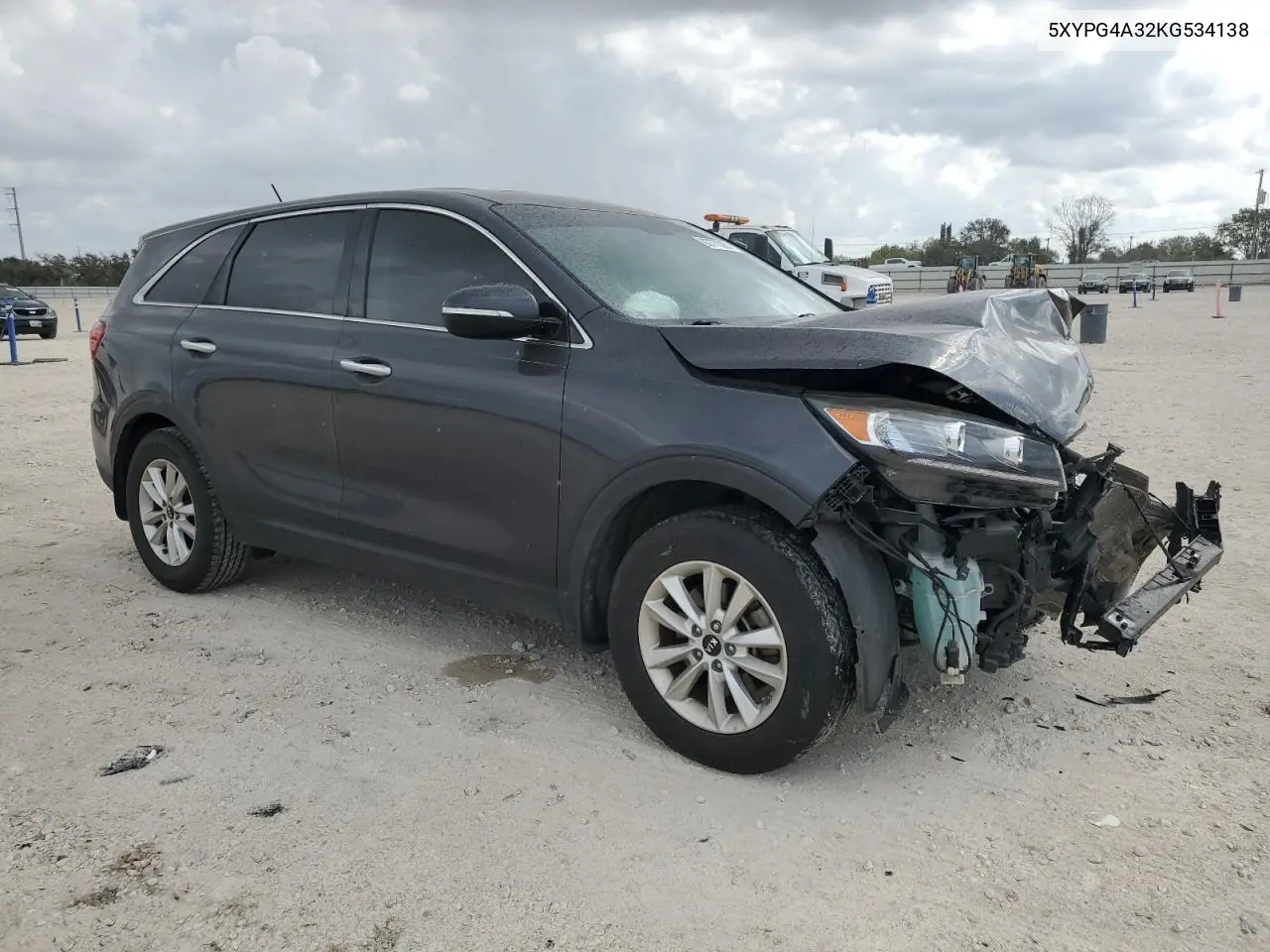 5XYPG4A32KG534138 2019 Kia Sorento L